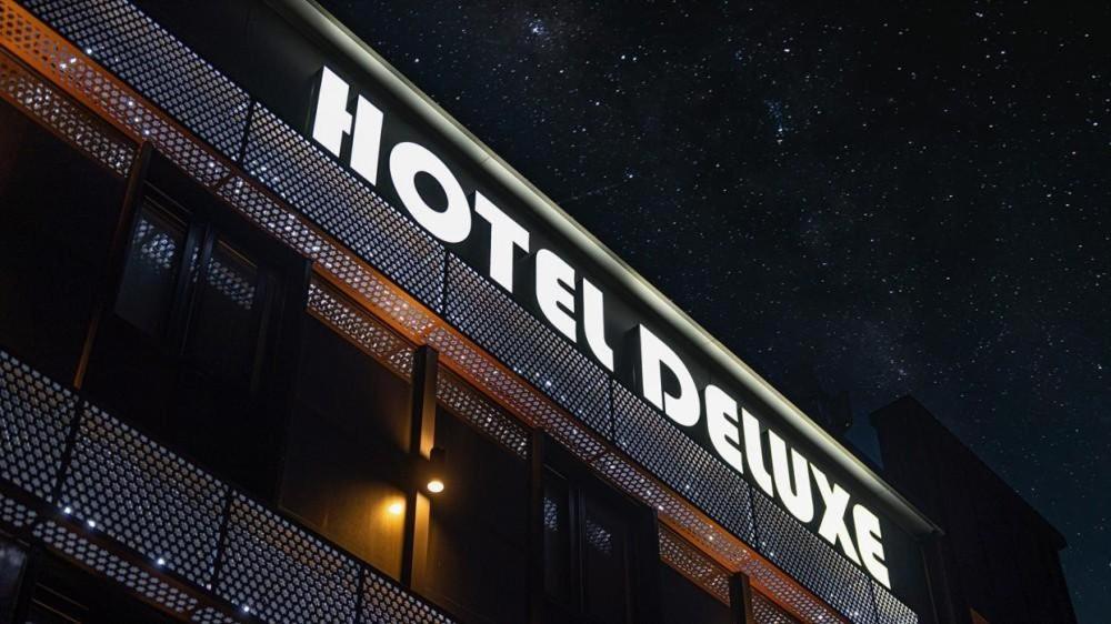 Deluxe Motel Кодже Экстерьер фото