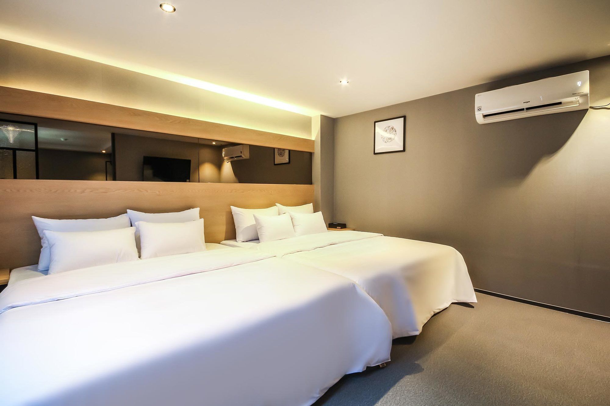 Deluxe Motel Кодже Экстерьер фото